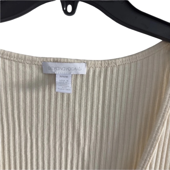 Beyond Yoga Jetsetter Jumpsuit in Ivory Size Medium - Picture 7 of 8